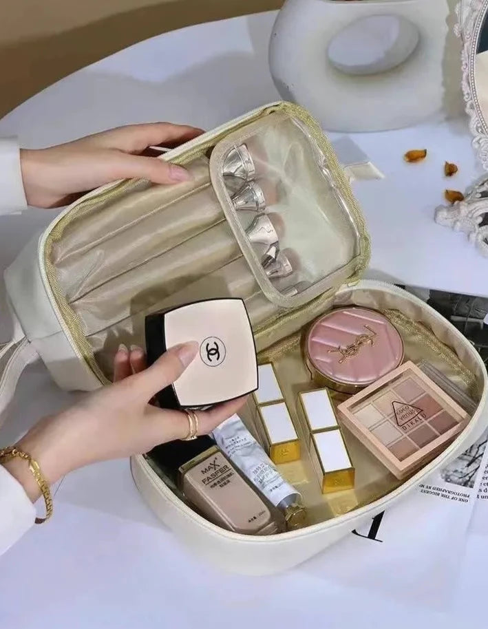 Necessaire de Maquiagem Portátil – Seu Kit de Beleza em Movimento
